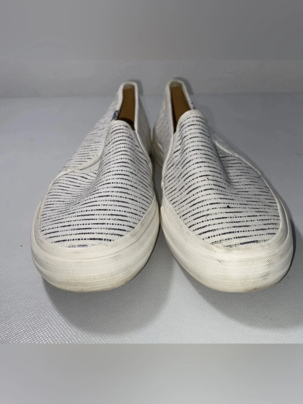 GOOD Womens Size 7.5 Keds Off White Canvas Striped Slip On Tennis Shoes